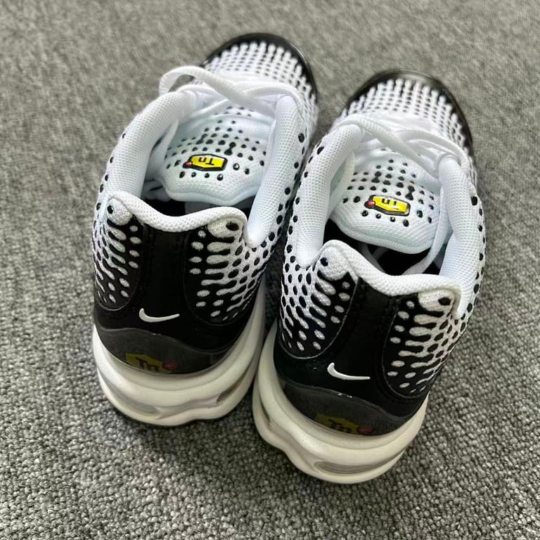 Nike Air Max Plus TN VII - 11