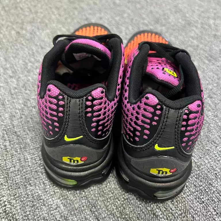 Nike Air Max Plus TN VII - 18