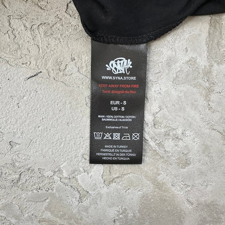 Syna World Disclaimer Tee Black - 13