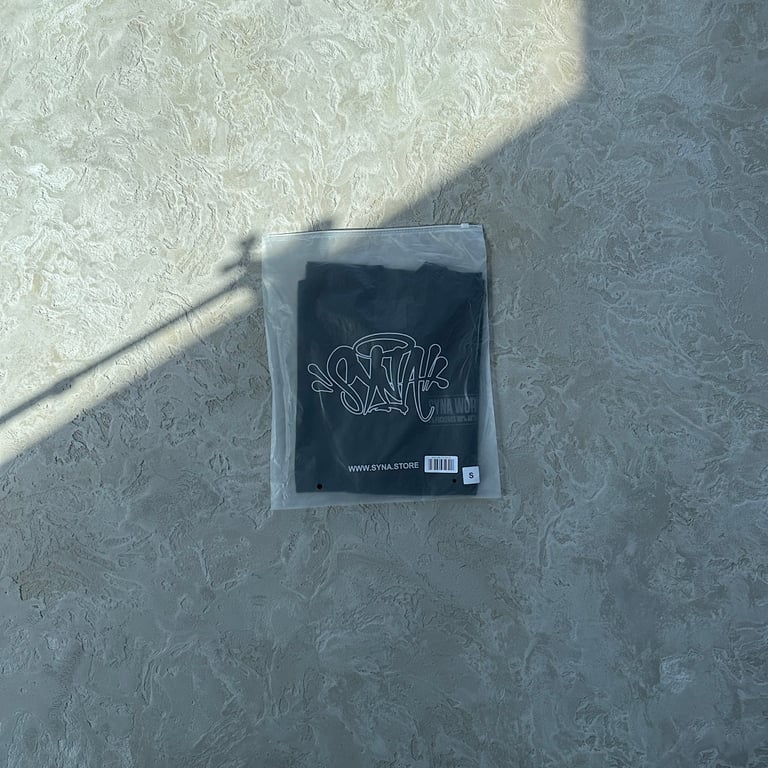 Syna World Disclaimer Tee Black - 4