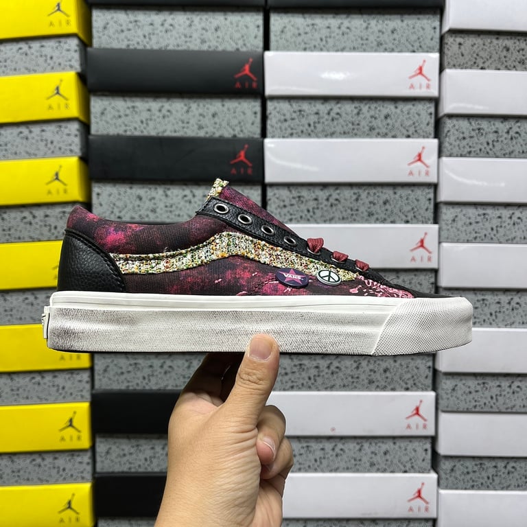 Vans Old Skool Style 36 Distressed Tie-Dye Purple - 10