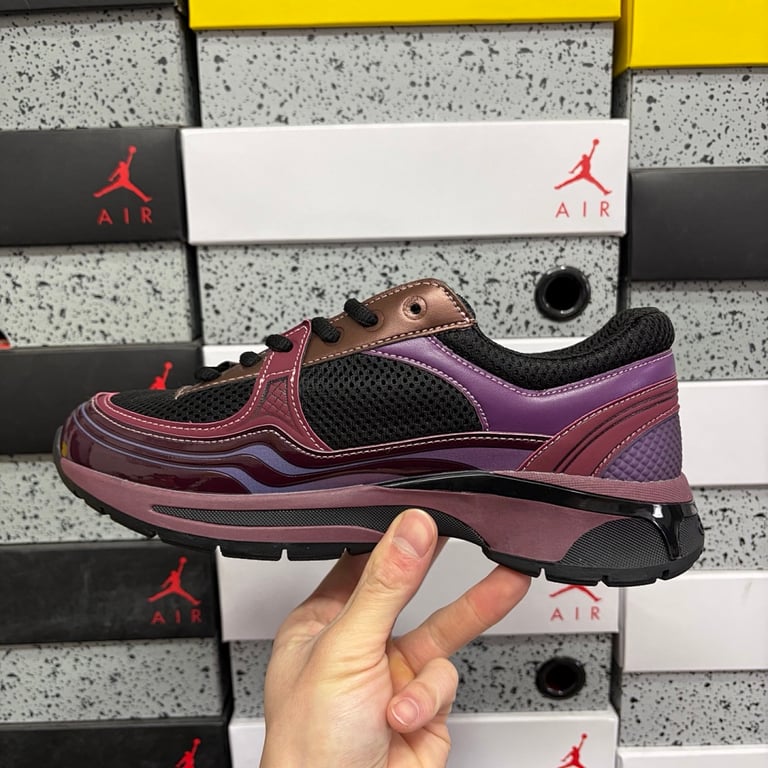 Chanel G45077 Burgundy Sneakers - 2