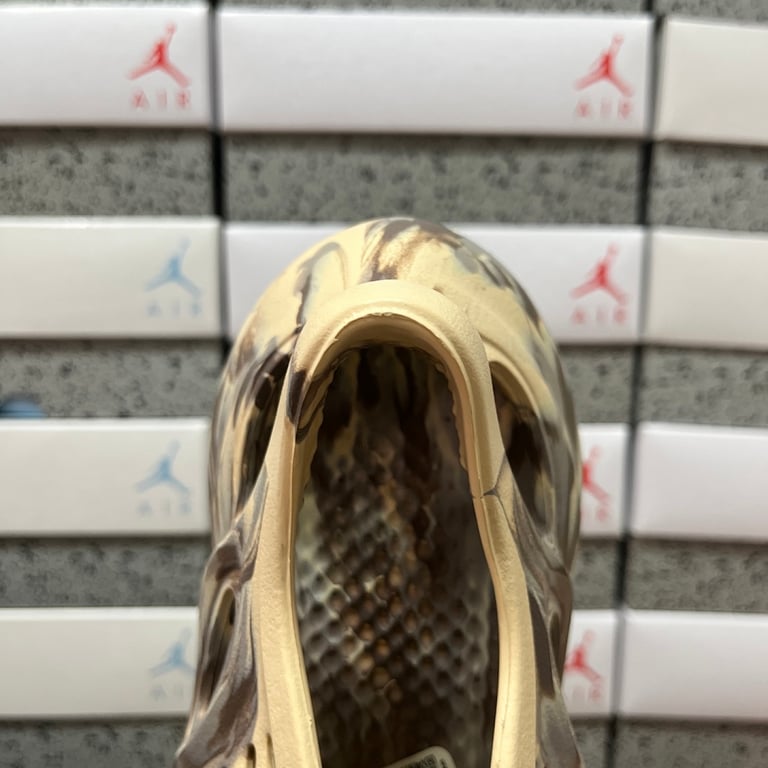 Yeezy Foam Runner MX Cream Clay - 5