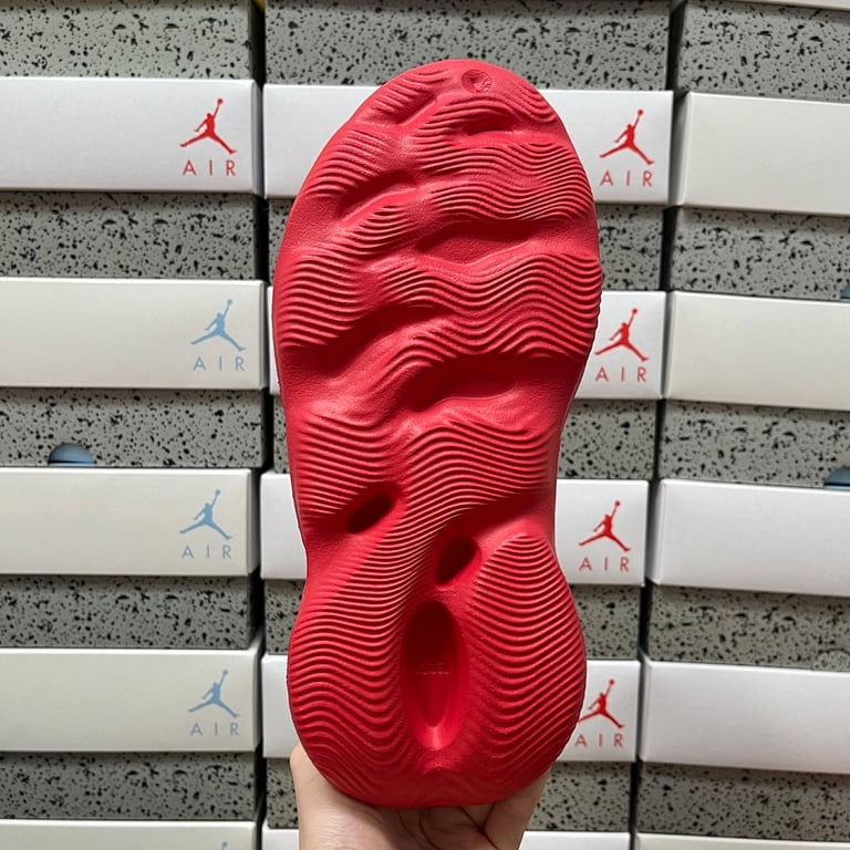 Yeezy Foam Runner Vermilion - 3