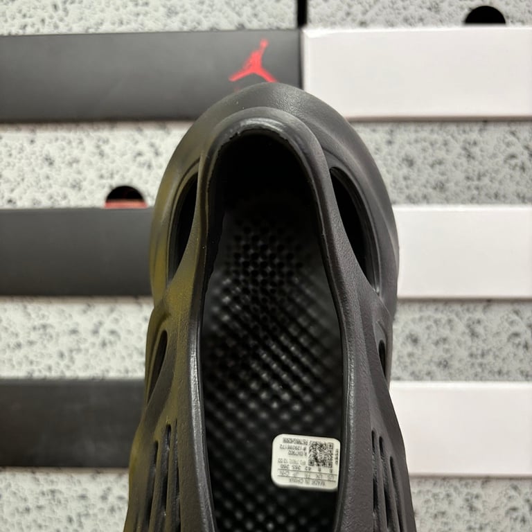 Adidas Yeezy Foam Runner Onyx GV7902 - 6