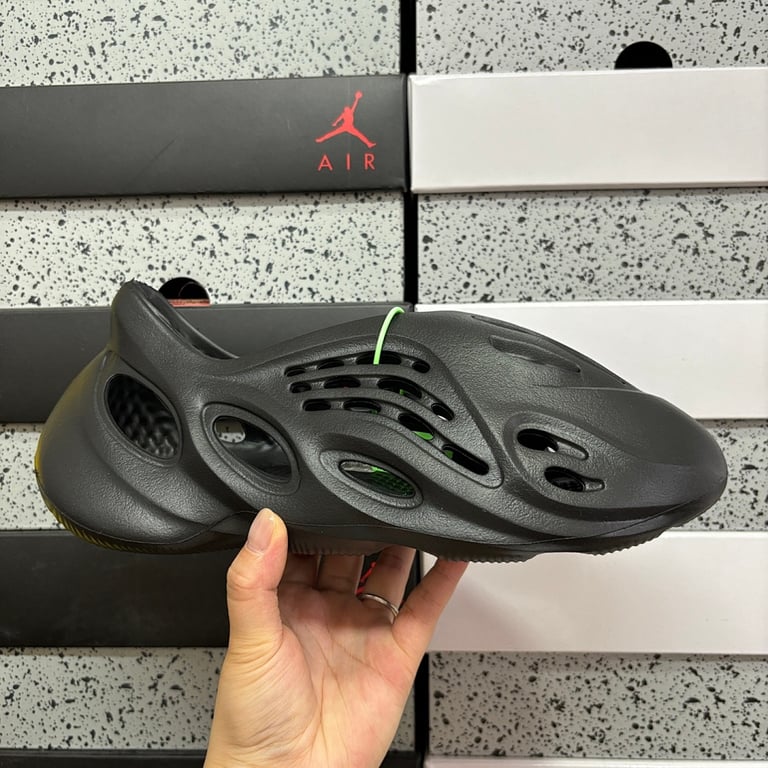 Adidas Yeezy Foam Runner Onyx GV7902 - 9