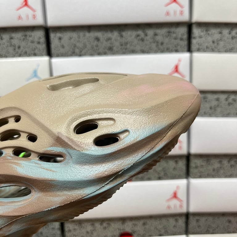Yeezy Foam Runner MX Sand Grey (GY3969) - 8