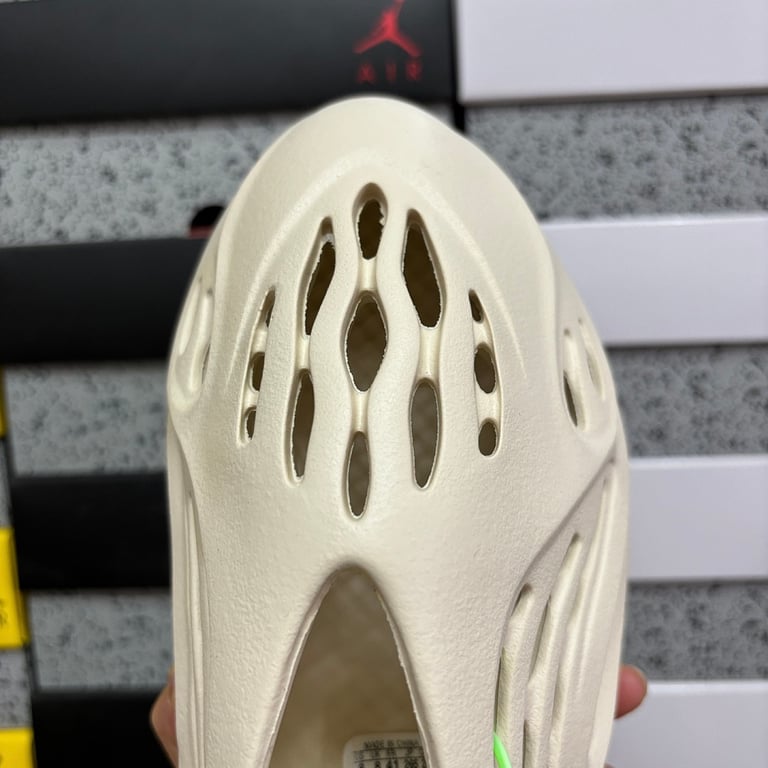 Yeezy Foam Runner Sand FY4567 - 7