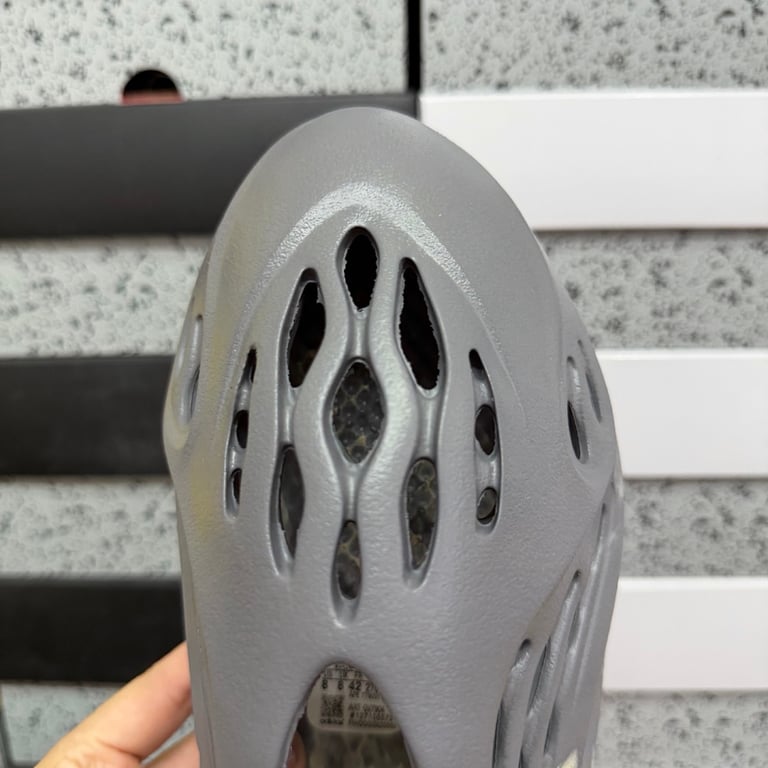 Yeezy Foam Runner MX Granite GV7904 - 7