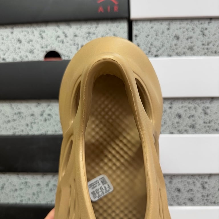 Yeezy Foam Runner Ochre - 6