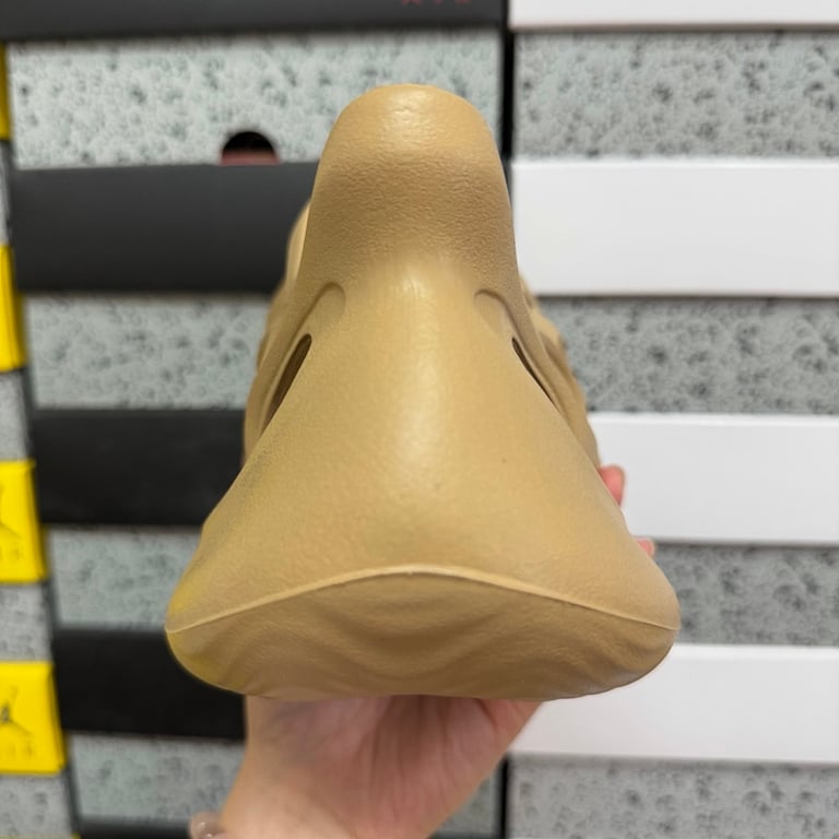 Yeezy Foam Runner Ochre - 8