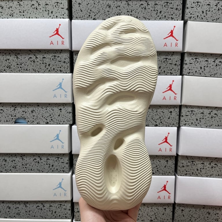 Yeezy Foam Runner Ararat - 3
