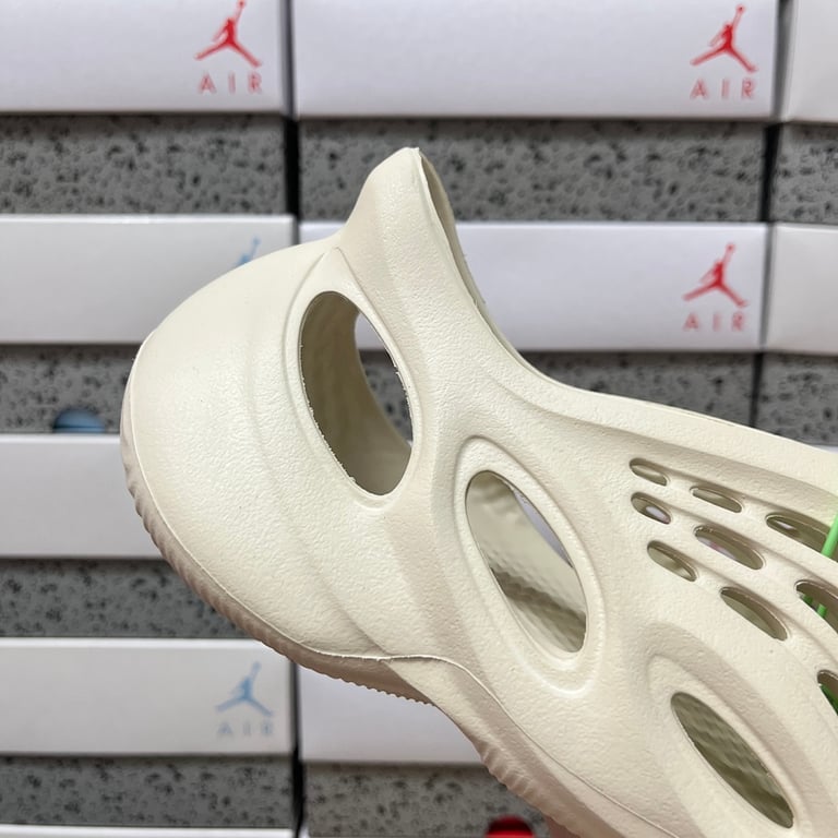 Yeezy Foam Runner Ararat - 7