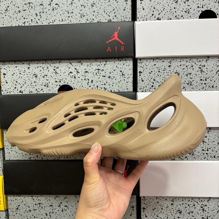 Yeezy Foam Runner Ochre GV6774 - 2