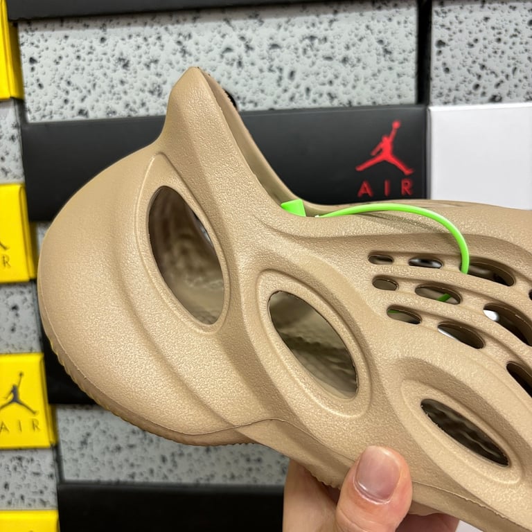 Yeezy Foam Runner Ochre GV6774 - 4