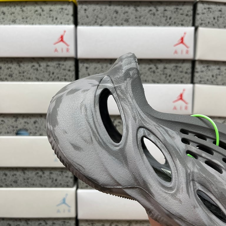 Yeezy Foam Runner MX Cinder Grey - 7