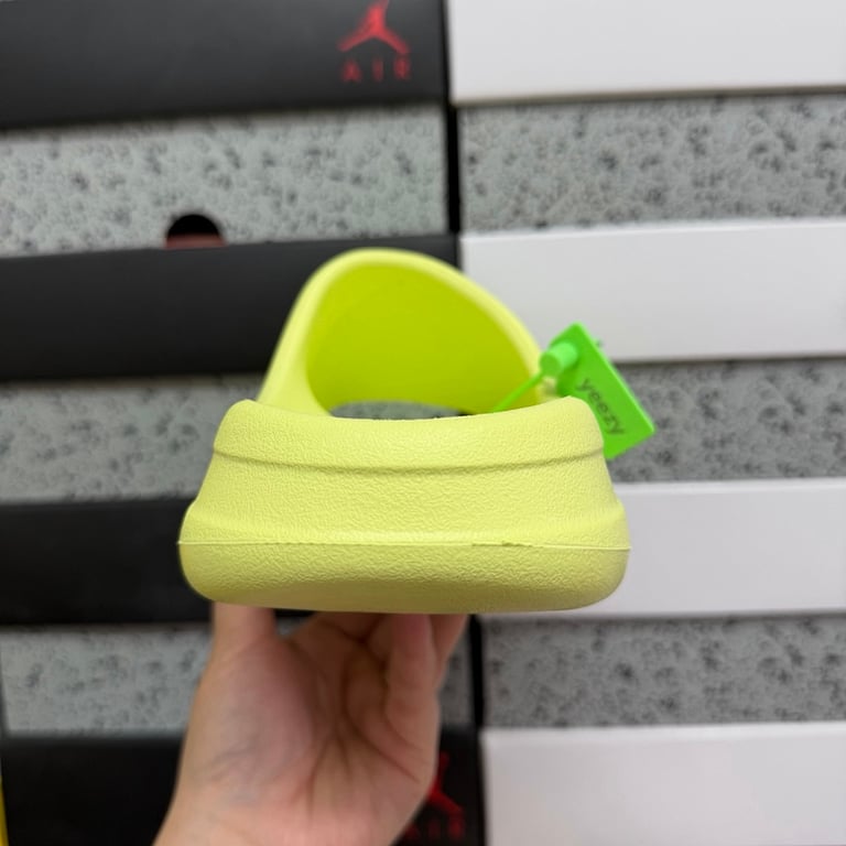 Yeezy Slide Glow Green - 8