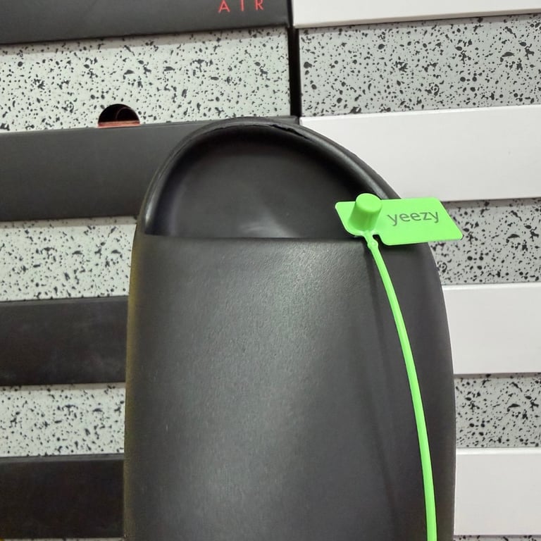 Yeezy Slide Onyx (FX0495) - 7