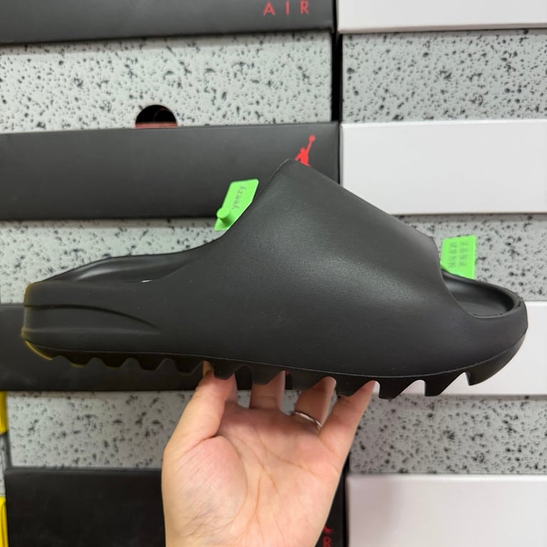 Yeezy Slide Onyx (FX0495) - 9