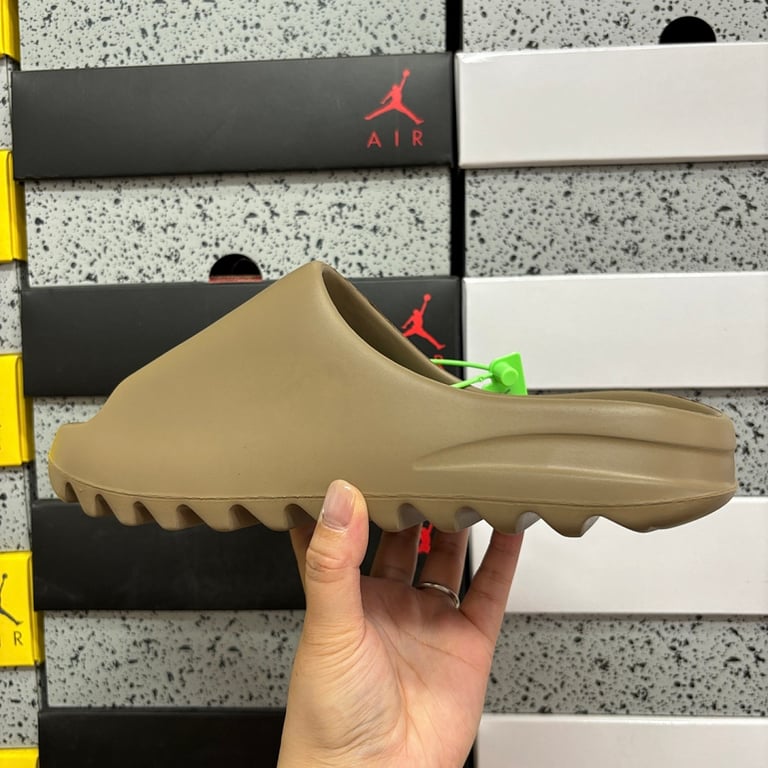 Yeezy Slide Earth Brown FV8425 - 2