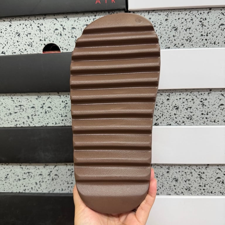 Yeezy Slide Flax - 3