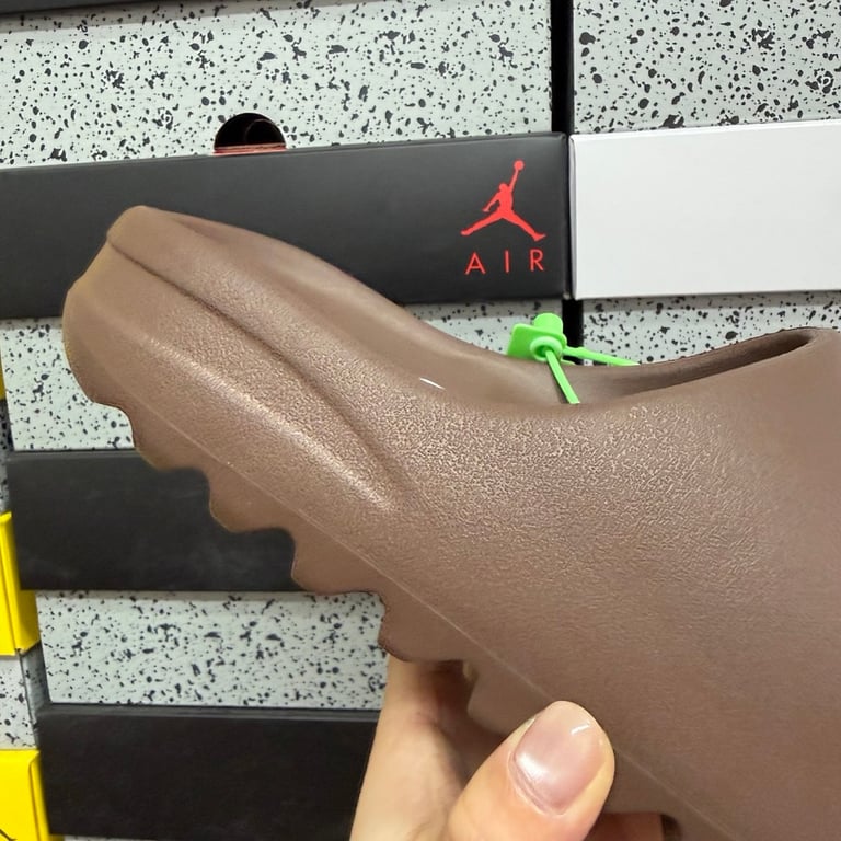 Yeezy Slide Flax - 4