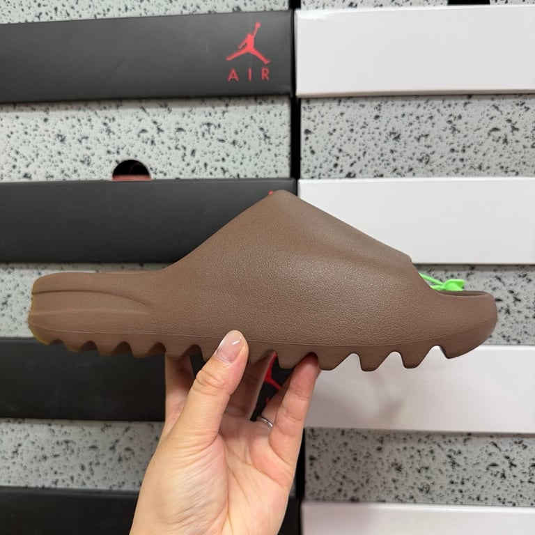 Yeezy Slide Flax - 9