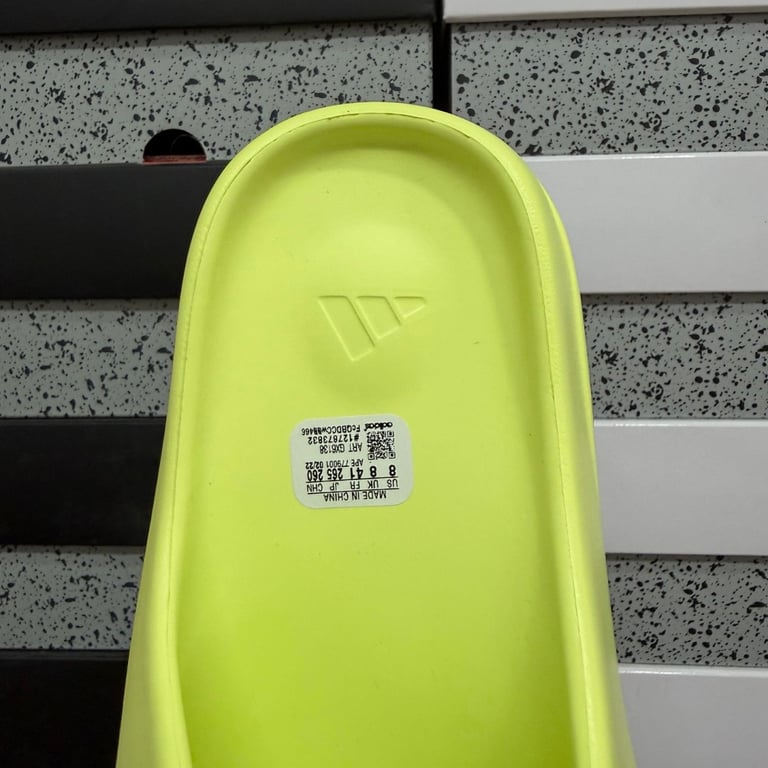 Yeezy Slide Glow Green - 6