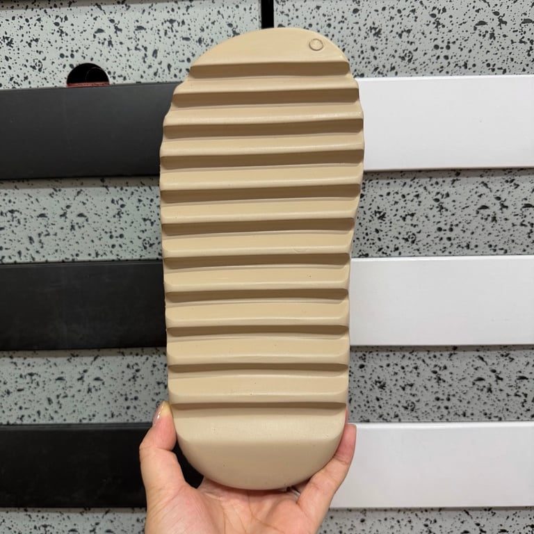 Yeezy Slide Pure GZ5554 - 3