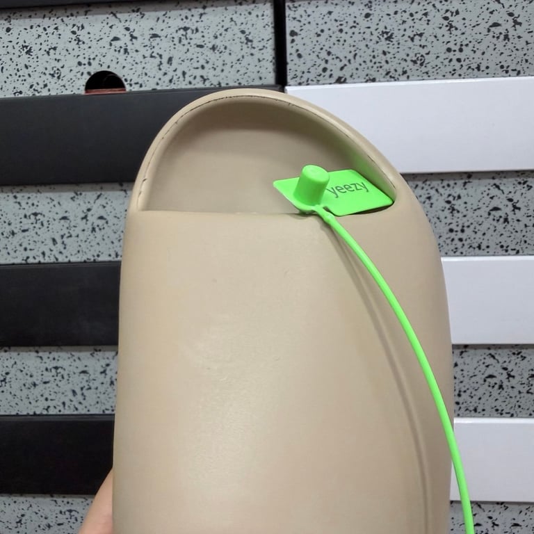 Yeezy Slide Pure GZ5554 - 7