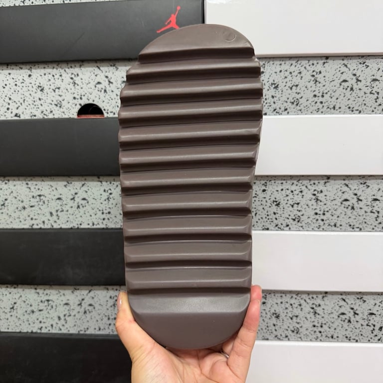 Yeezy Slide Soot G55495 - 3