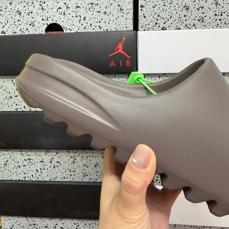 Yeezy Slide Soot G55495 - 4
