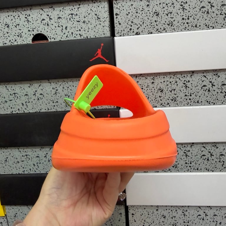 Yeezy Slide Enflame Orange - 8