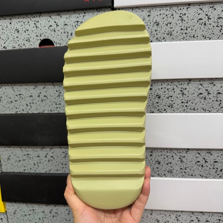 Yeezy Slide Resin FX0494 - 3