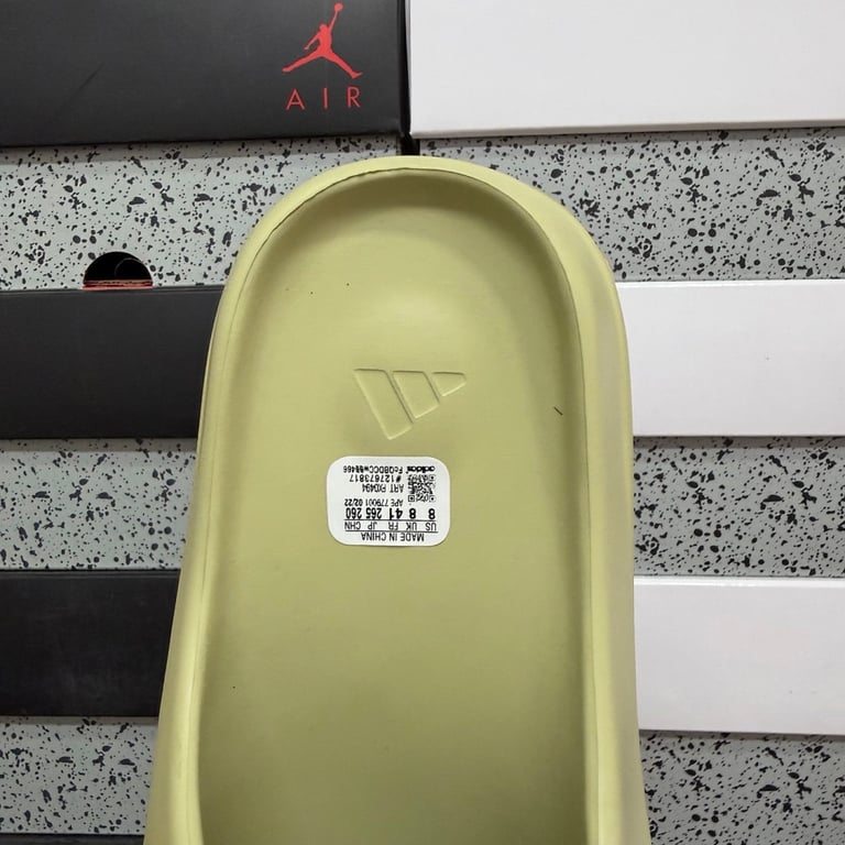 Yeezy Slide Resin FX0494 - 6