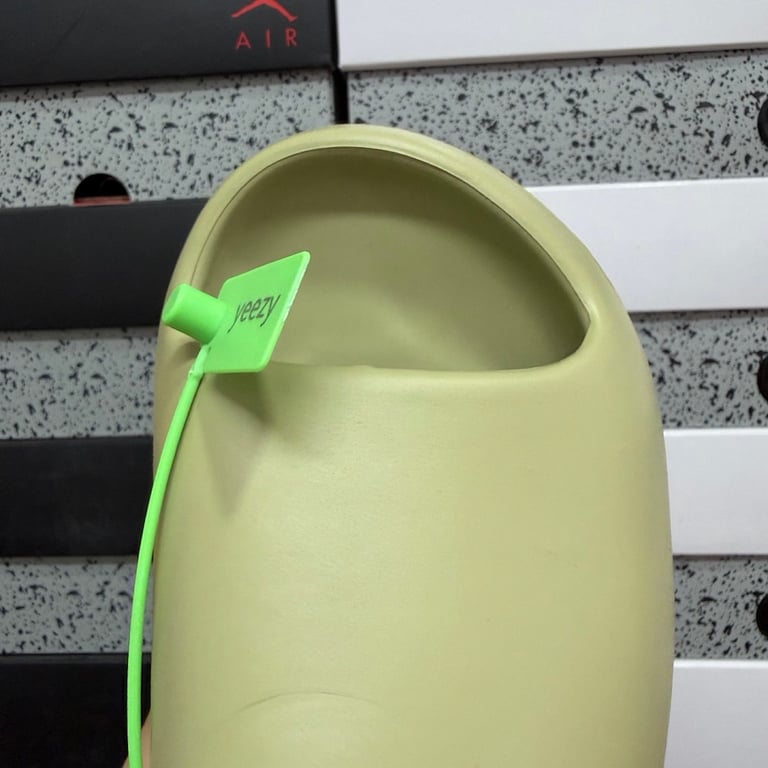Yeezy Slide Resin FX0494 - 7