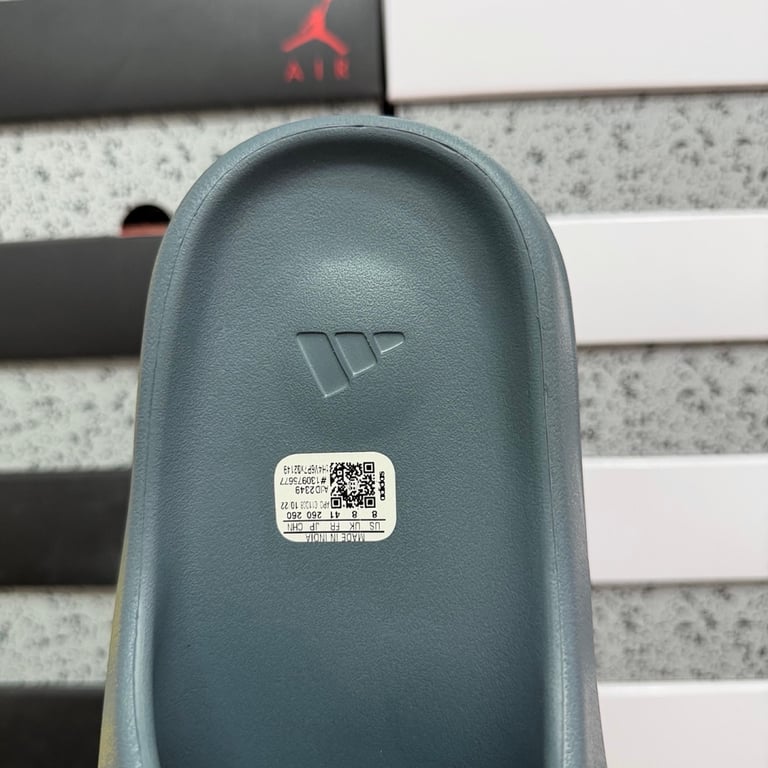 Yeezy Slide Slate Grey ID2349 - 6