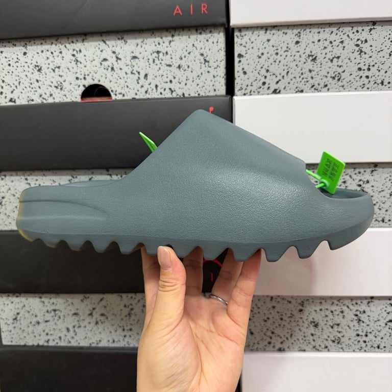 Yeezy Slide Slate Grey ID2349 - 9