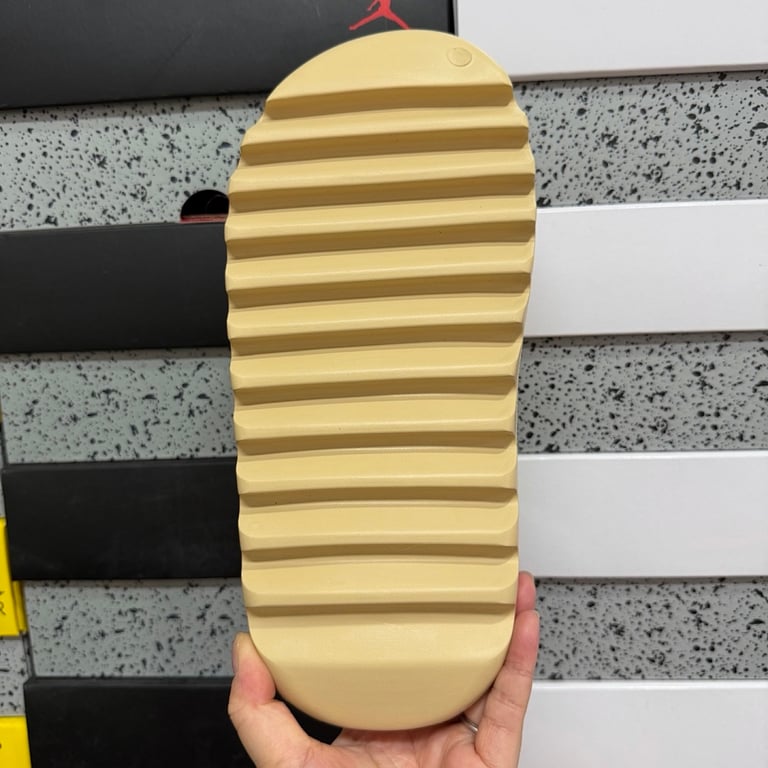 Yeezy Slide Sand FW6344 - 3