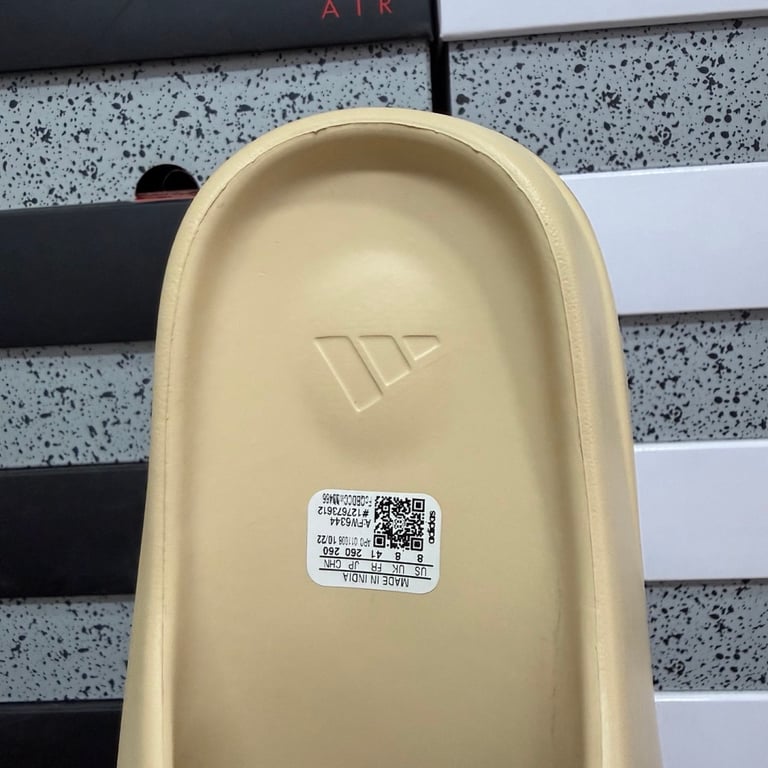 Yeezy Slide Sand FW6344 - 6