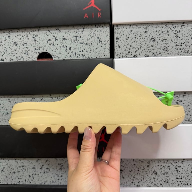 Yeezy Slide Sand FW6344 - 9