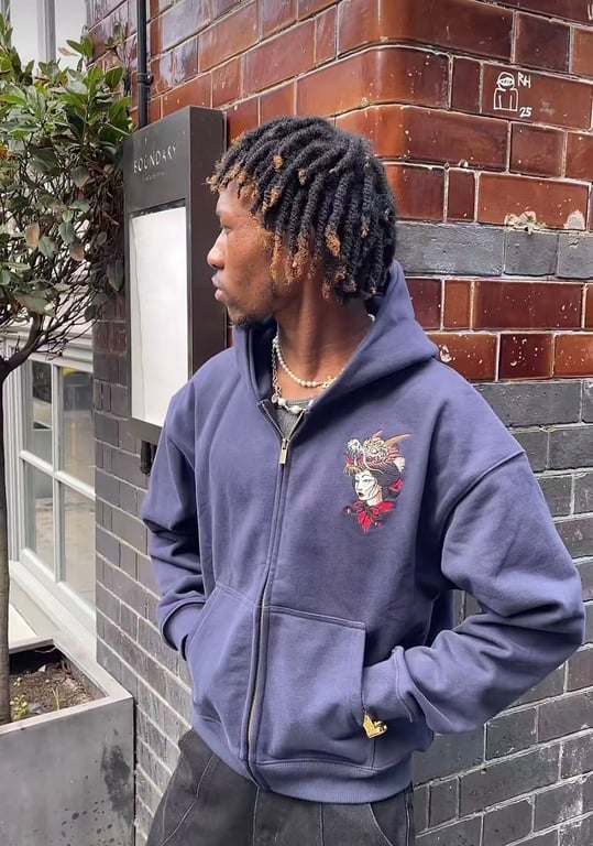 Vescartes Oni Graphic Zip Hoodie - 13