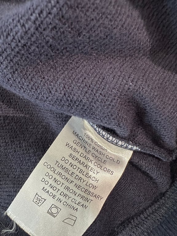 Vescartes Oni Graphic Zip Hoodie - 10