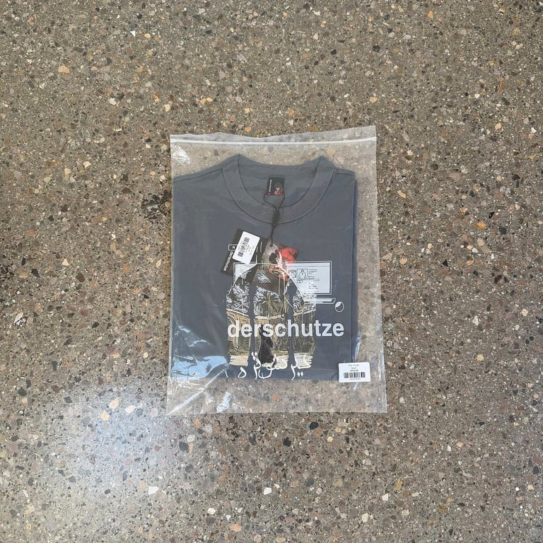 Derschutze Embroidered Graphic T-Shirt Grey - 3