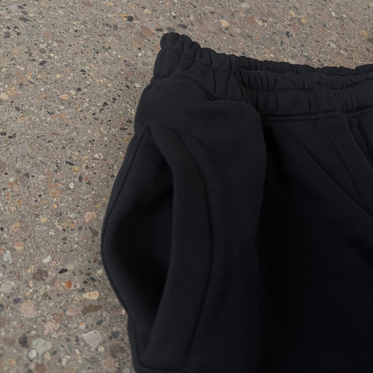 Derschutze Embroidered Dragon Sweatpants Black - 10