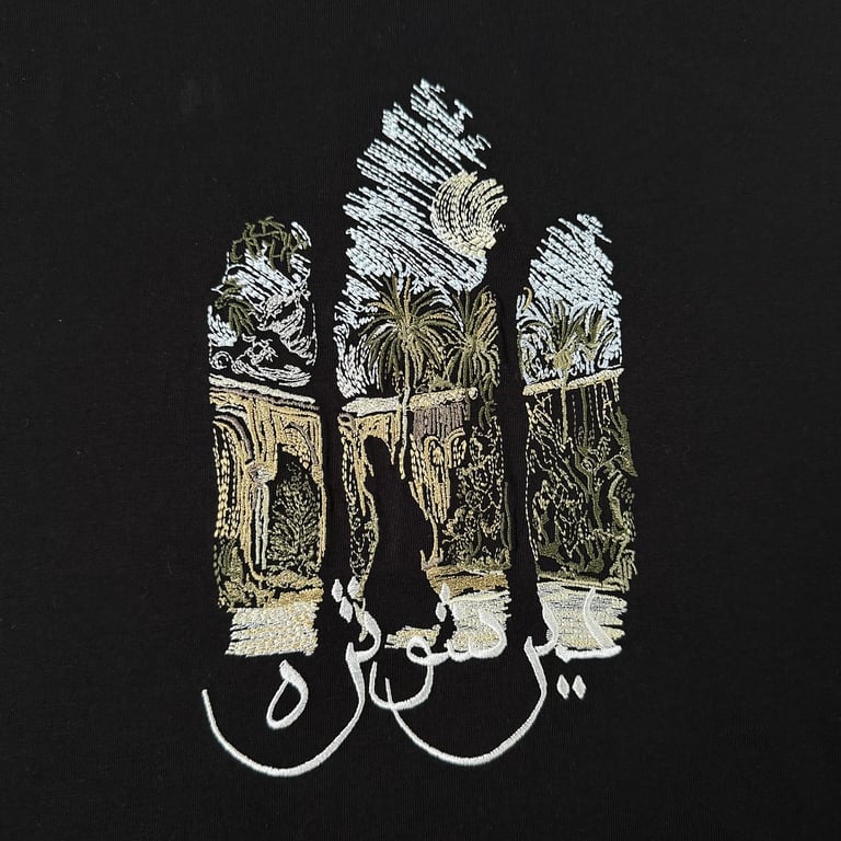 Derschutze Embroidered Graphic T-Shirt Black - 11