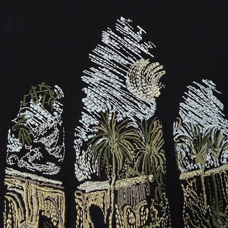 Derschutze Embroidered Graphic T-Shirt Black - 12