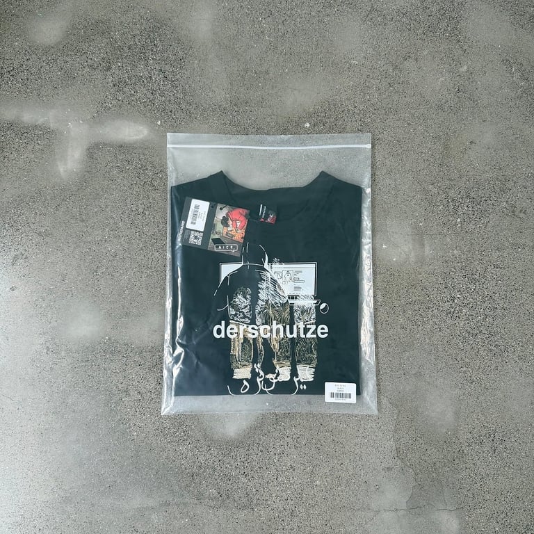 Derschutze Embroidered Graphic T-Shirt Black - 3
