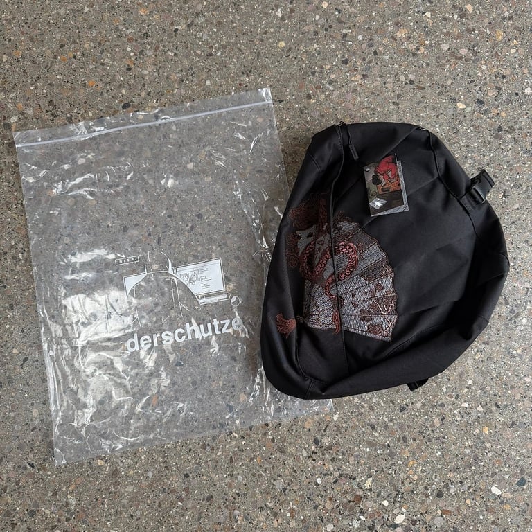 Derschutze Dragon Embroidery Sling Bag Black - 4