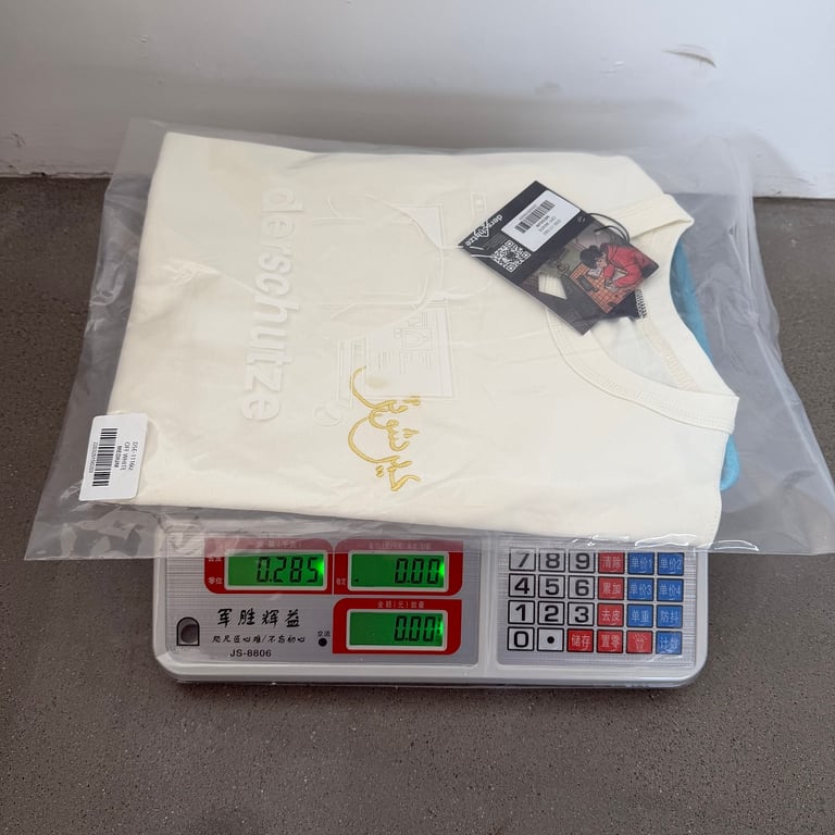 Derschutze Graphic T-Shirt - 2